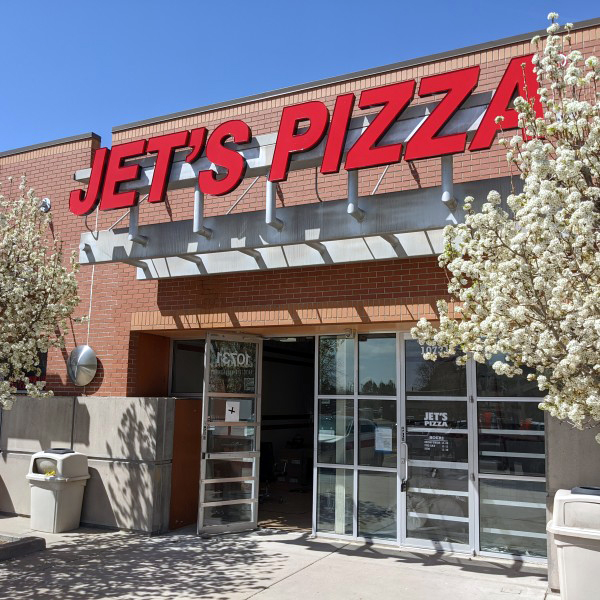 Exterior photo of a Jet's Pizza location in Michigan.